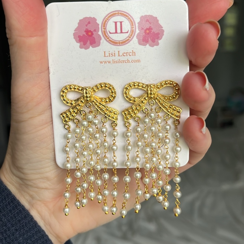 Lisi Lerch pearl earrings - Picture 3 of 5